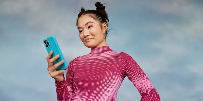 Social Commerce & FOMO: Decoding Gen Z's Fashion Psychology